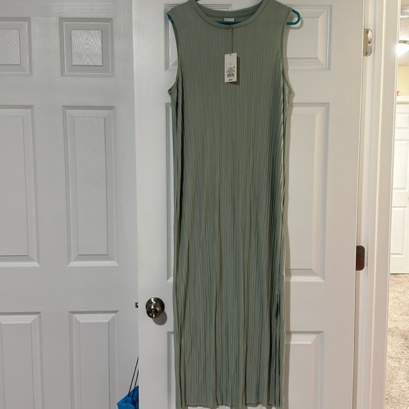 Dresses & Skirts - Brand New (tags still on) sage green long dress